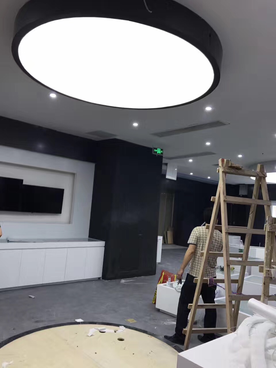 Translucent Shape Image